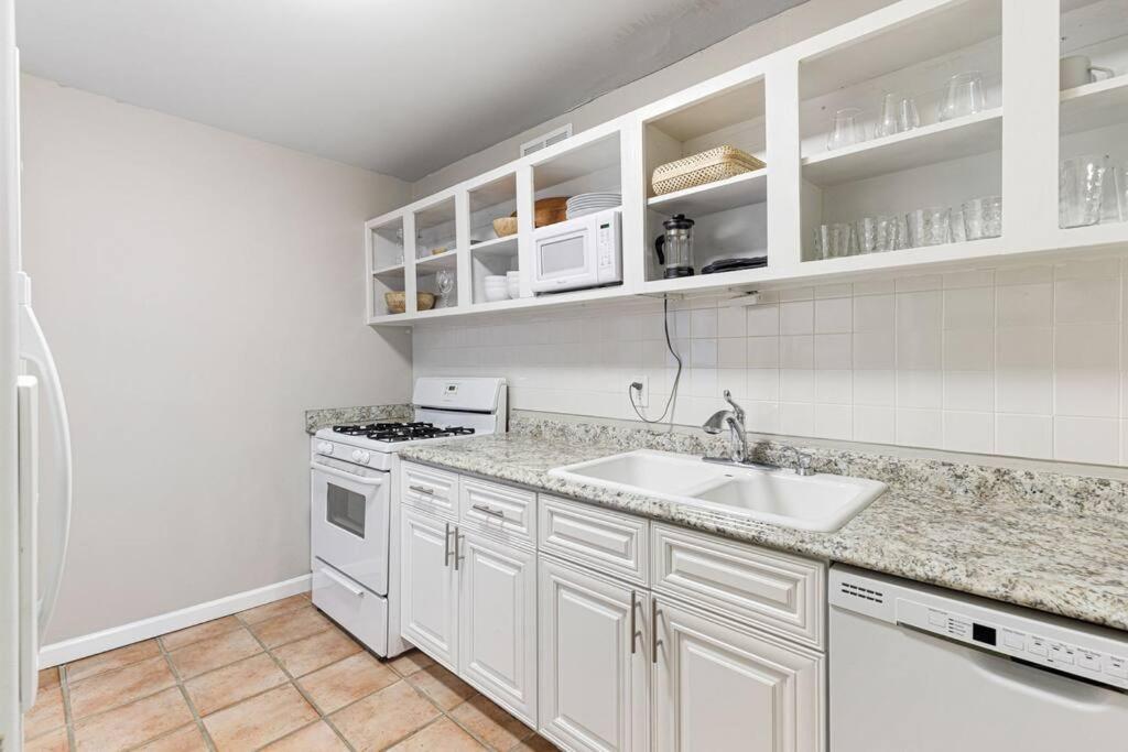 Appartamento 1001 Free Parking, 2 Bd, Modern Dtw, Great Wifi Atlanta Esterno foto